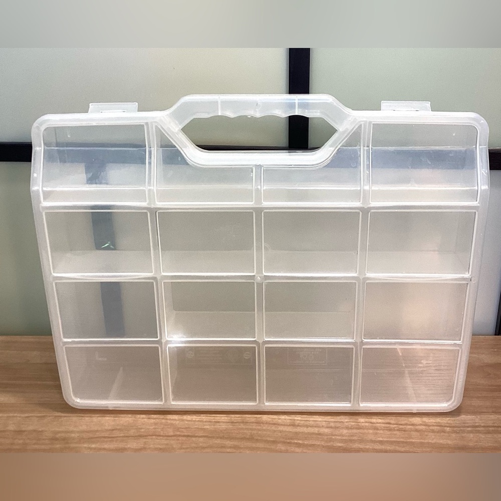 3 plastic organizer boxes. Jewelry, office, craft… - Picture 5 of 7